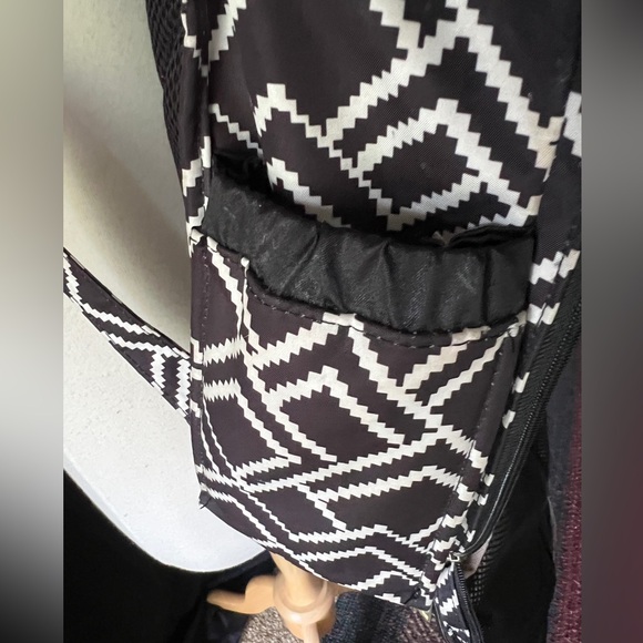 JUJUBE Be Right Back Diaper Bag Backpack - My Empress Black & White - Picture 15 of 16